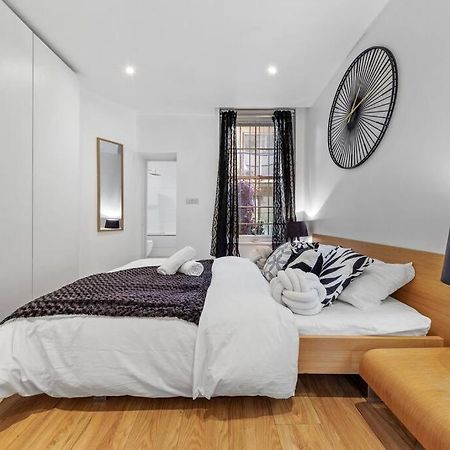 3 Bedroom Flat In Haymarket London Sleeps 14 Hy1 Dış mekan fotoğraf