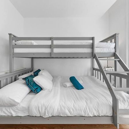 3 Bedroom Flat In Haymarket London Sleeps 14 Hy1 Dış mekan fotoğraf
