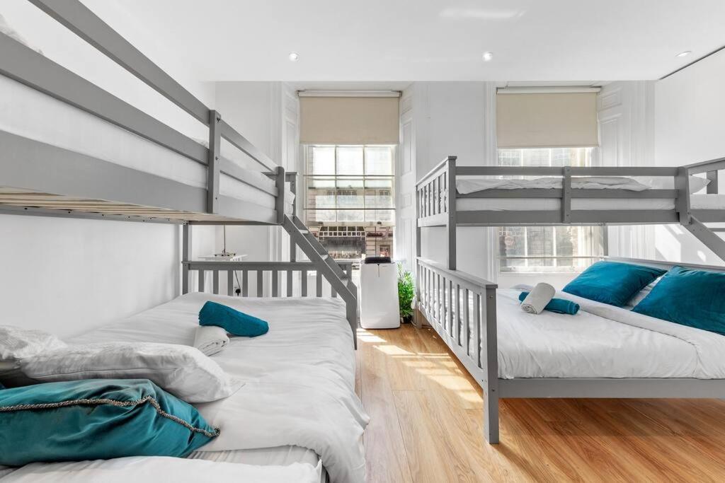 3 Bedroom Flat In Haymarket London Sleeps 14 Hy1 Dış mekan fotoğraf